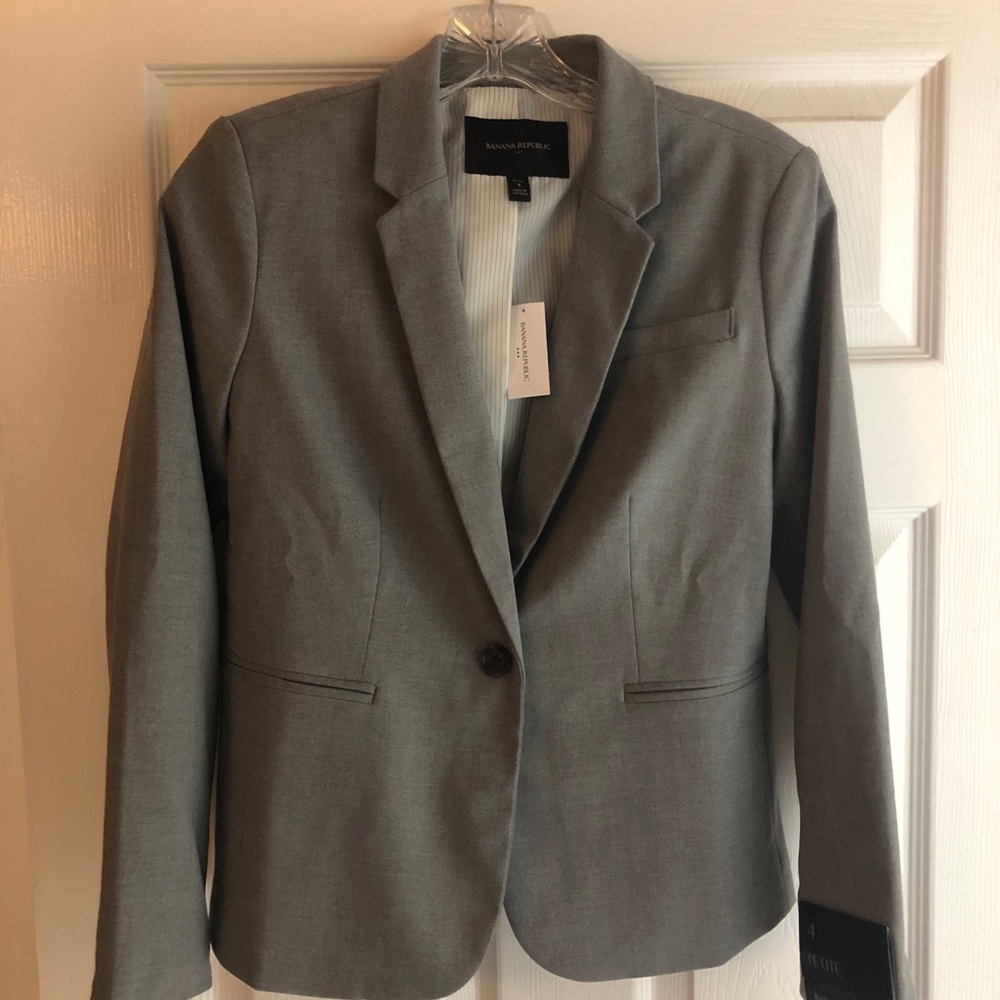 Women’s Gray Suit Blazer